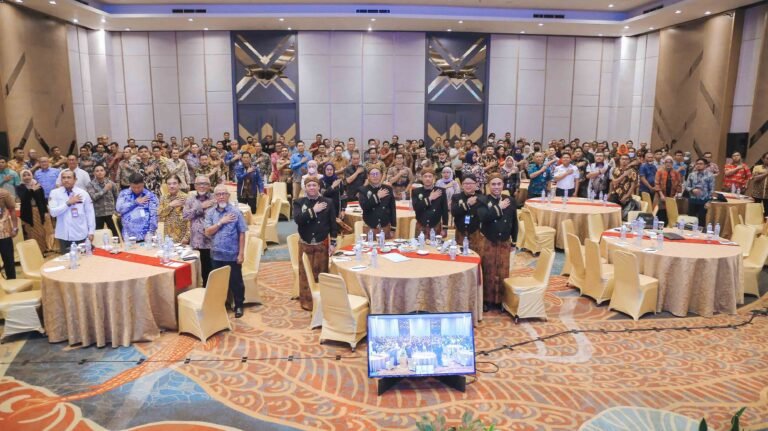 Kementerian Perhubungan (Kemenhub) melaui Direktorat Jenderal Perhubungan Laut menggelar acara Peduli Keselamatan Pelayaran Tahun 2023 di Luminor Hotel Kota, Jakarta, Selasa (19/12/2023).