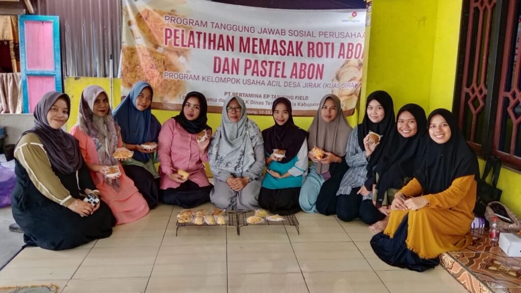 PT Pertamina EP (PEP) Tanjung Field sukses memajukan Desa Jirak sebagai pusat penghasil ikan tawar. Caranya melalui Program Kuas Jirak, sebuah inisiatif Corporate Social Responsibility (CSR)