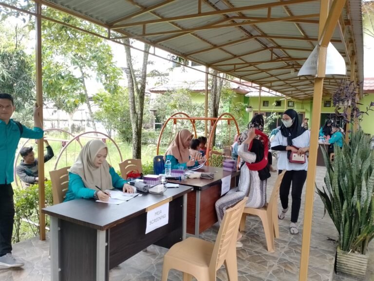 Kepala Dinas Kesehatan Provinsi Kalimantan Timur (Dinkes Kaltim), Jaya Mualimin, memberikan respon tegas terkait beberapa kasus tidak menyenangkan yang melibatkan oknum tenaga kesehatan atau tenaga administratif di fasilitas kesehatan (faskes) di wilayahnya.