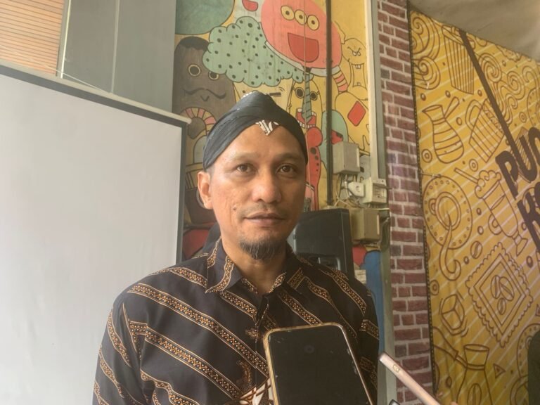 Ketua Komisi II DPRD Kalimantan Timur (Kaltim), Nidya Listiyono, mengimbau dan mengharapkan seluruh lapisan masyarakat Kaltim untuk menjaga kerukunan, silaturahmi dan kekompakan dalam rangka menyukseskan Pemilu 2024.