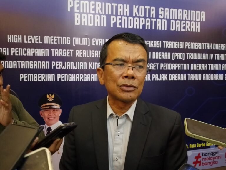 Kepala Badan Pendapatan Daerah (Bapenda) Kota Samarinda Kalimantan Timur (Kaltim) Hermanus Barus menguraikan capaian terkait retribusi, pajak dan laba atas penyertaan modal dari berbagai Organisasi Perangkat Daerah (OPD) dan kerja sama dengan badan usaha tahun 2023.