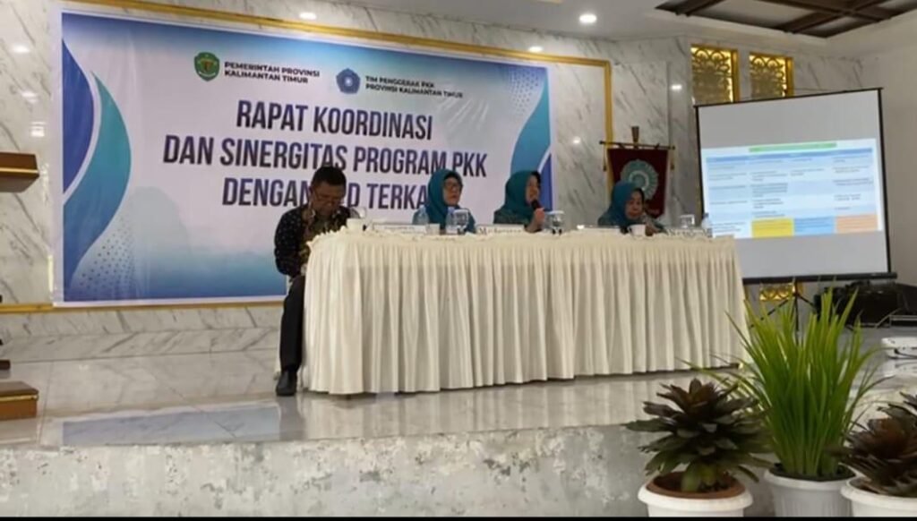 Upaya Program Pembangunan Selaras, TP PKK Kaltim akan Koordinasi dengan 24 OPD Pj Ketua TP PKK Kalimantan Timur (Kaltim) Yulia Zubir menyebut pihaknya akan berkoordinasi dengan sejumlah Organisasi Perangkat Daerah (OPD) terkait dalam upaya membantu pemerintah dalam pelaksanaan program pembangunan.