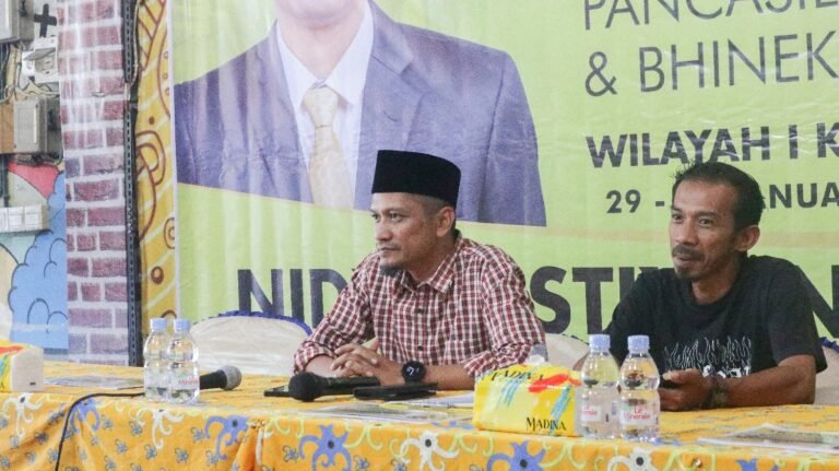 Nidya Listiyono Tegaskan Pendidikan Moral Anak Dimulai dari Keluarga
Telah dibaca : 762 Kali.
Ketua Komisi II DPRD Kalimantan Timur (Kaltim) Nidya Listiyono menegaskan pendidikan moral dan etika harus tertanam sejak kecil dan dari lingkungan keluarga sendiri.