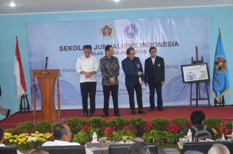Menteri Pendidikan, Kebudayaan, Riset, dan Teknologi (Mendikbudristek), Nadiem Anwar Makarim, Selasa (6/2/2024), membuka Sekolah Jurnalisme Indonesia (SJI).