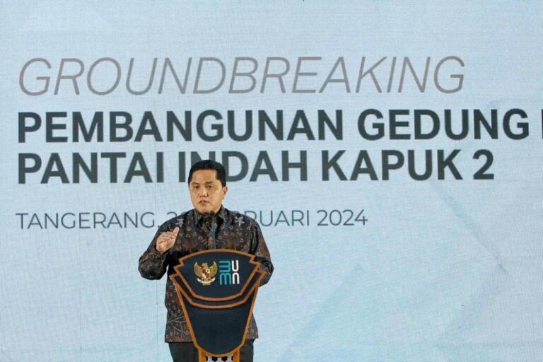 Menteri Badan Usaha Milik Negara (BUMN) Erick Thohir mengapresiasi kinerja PT Bank Negara Indonesia (Persero) Tbk atau BNI, yang mewujudkan pembangunan perkantoran berkonsep green building di kawasan Central Business Distric (CBD) Pantai Indah Kapuk (PIK) 2, Tangerang, Banten.