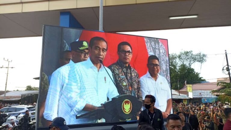 Wali Kota Samarinda Kalimantan Timur (Kaltim) Andi Harun menyambut dengan penuh syukur peresmian Terminal Tipe A Samarinda Seberang yang diresmikan langsung oleh Presiden Republik Indonesia Joko Widodo, Rabu (28/2/2024)