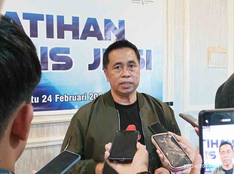 Jaringan Media Siber Indonesia Kutai Kartanegara (JMSI Kukar) yang berada di bawah naungan JMSI Kalimantan Timur (JMSI Kaltim), melaksanakan Pelatihan Jurnalistik yang dilaksanakan di Tenggarong, Sabtu (24/2/2024).