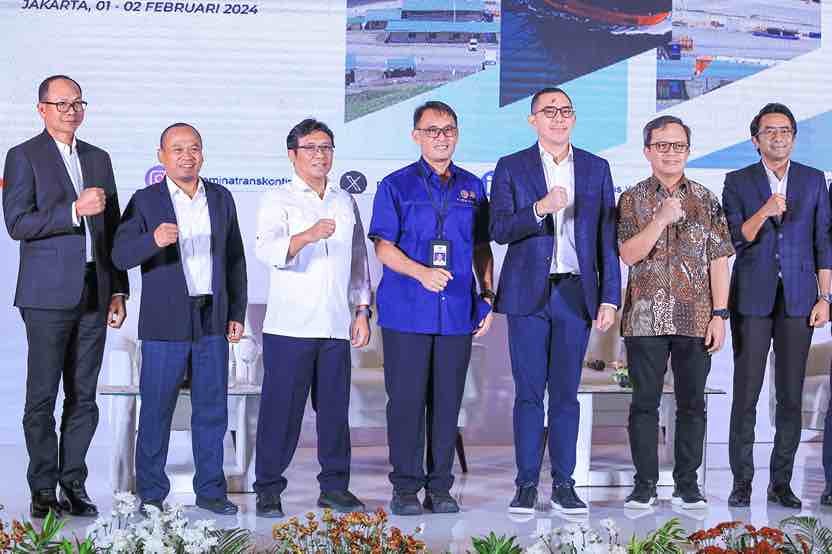Kemenhub Dukung Perubahan TUKS Shorebase Tanjung Batu Jadi Terminal Umum Rencana PT. Pertamina (Persero) mengubah fungsi Terminal Untuk Kepentingan Sendiri (TUKS) Shorebase Tanjung Batu (PSTB) di Pelabuhan Balikpapan menjadi terminal umum, didukung penuh Kementerian Perhubungan (Kemenhub).
