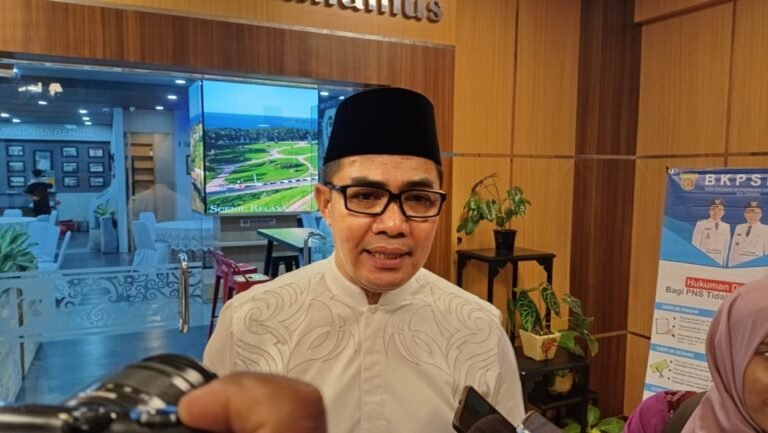Menjelang Hari Raya Idul Fitri, Wali Kota Samarinda Andi Harun, memberikan kabar gembira bagi para tenaga honorer di lingkungan Pemerintah Kota Samarinda, Kalimantan Timur (Kaltim).