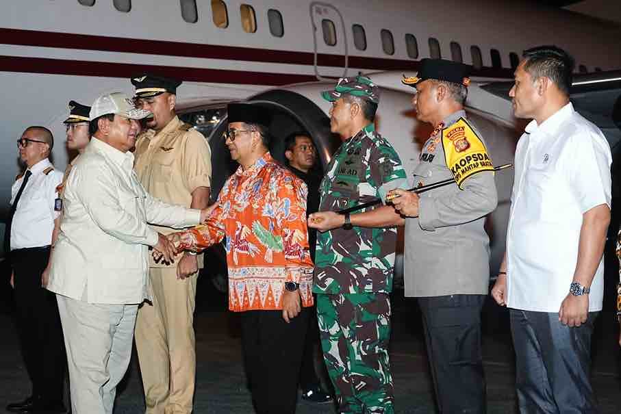 Berkunjung ke Kaltim, Akmal Malik Sebut Bentuk Komitmen Prabowo Bangun IKN Penjabat (Pj) Gubernur Kalimantan Timur (Kaltim) Akmal Malik menyebut kunjungan Menteri Pertahanan (Menhan) RI Prabowo Subianto ke Kaltim memberikan makna tersendiri.