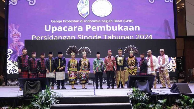 Gereja Protestan di Indonesia Barat (GPIB) menggelar Persidangan Sinode Tahunan (PST) dan Penahbisan Pelayan Firman dan Sakramen GPIB 2024 di Hotel Mercure Samarinda, Kalimantan Timur (Kaltim), Kamis (7/3/2024).
