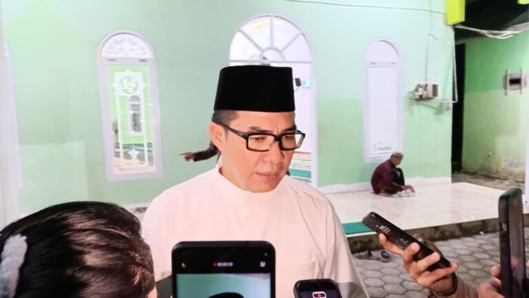 Kebakaran di Jalan HM Ardans, Wali Kota Samarinda Akan Tertibkan Kembali Pom Mini
Telah dibaca : 846 Kali.
Tragedi kebakaran yang diduga oleh Pom Mini terjadi lagi di Samarinda pada Sabtu (16/3/2024) pagi sekitar pukul 06.05 Wita. Kejadian ini berlangsung di Rumah Toko