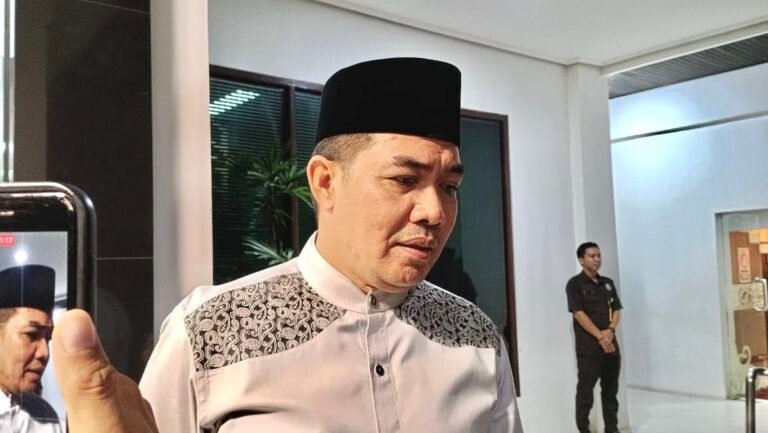 Wali Kota Samarinda, Andi Harun mengajak seluruh masyarakat Kota Samarinda untuk segera menunaikan kewajiban membayar zakat, terutama zakat fitrah menjelang Idulfitri.
