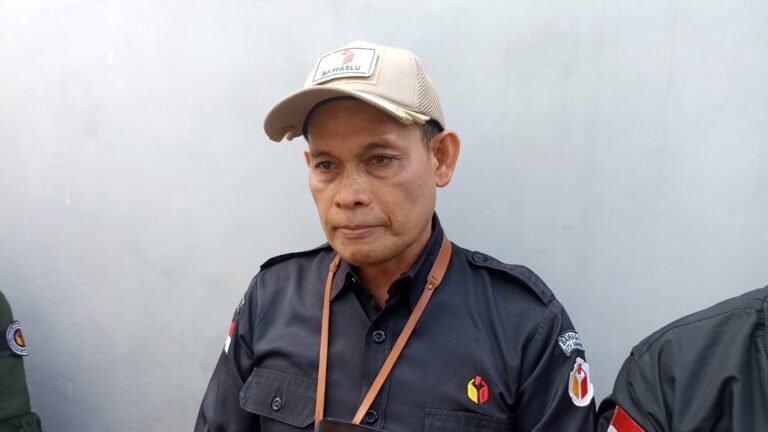 Badan Pengawas Pemilihan Umum (Bawaslu) Samarinda membahas masukan dan evaluasi dari Pemilu 2024 Dalam Rapat Dengar Pendapat dengan Komisi I Dewan Perwakilan Rakyat Daerah (DPRD) Kota Samarinda, Senin(25/3/2024).