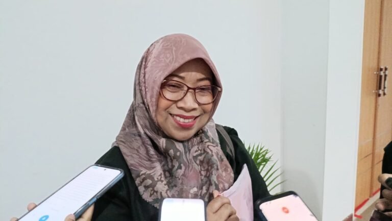Komisi IV DPRD Kota Samarinda mengundang Dinas Pemberdayaan Perempuan dan Perlindungan Anak (DP2PA) Kota Samarinda untuk hearing membahas terkait peningkatan kasus kekerasan pada perempuan dan anak.