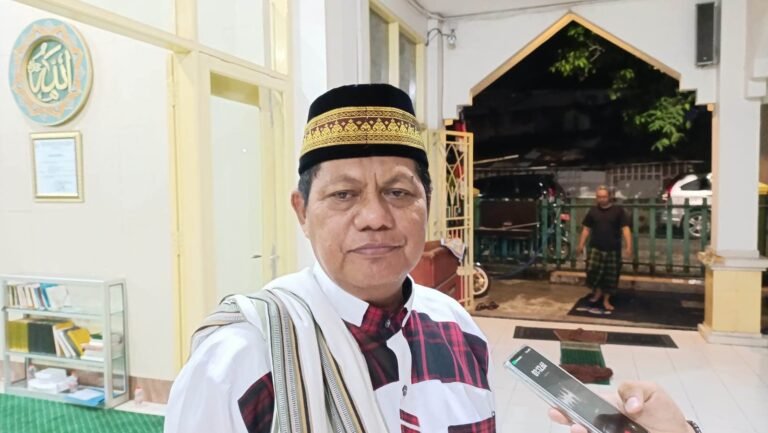 Pemkot Baznas Samarinda Salurkan 5.000 Paket Sembako Menjelang Idulfitri
Telah dibaca : 768 Kali.
Pemerintah Kota Samarinda Kalimantan Timur (Kaltim) bersama Badan Amil Zakat Nasional (Baznas) Samarinda akan menyalurkan 5.000 paket sembako kepada masyarakat yang kurang mampu menjelang perayaan Idulfitri.