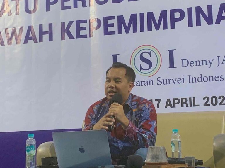Peneliti Lingkaran Survei Indonesia (LSI) Denny JA Fadhli Fakhri Fauzan menyebut sebanyak 76,6 persen masyarakat merasa Pemkot Samarinda Kalimantan Timur (Kaltim) di bawah kepemimpinan Andi Harun, sudah cukup berhasil dalam mengatasi berbagai persoalan yang ada di Kota Tepian.