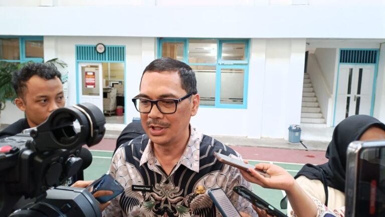 Once Mekel Meriahkan Hari Musik Nasional di Big Mall Samarinda
Telah dibaca : 826 Kali.
Memperingati Hari Musik Nasional (HMN) ke-21 Tahun, Persatuan Artis Penyanyi, Pencipta Lagu, dan Pemusik Republik Indonesia (Pappri) akan mengadakan acara musik di Atrium Big Mall Samarinda, Kalimantan Timur besok 27 April 2024.