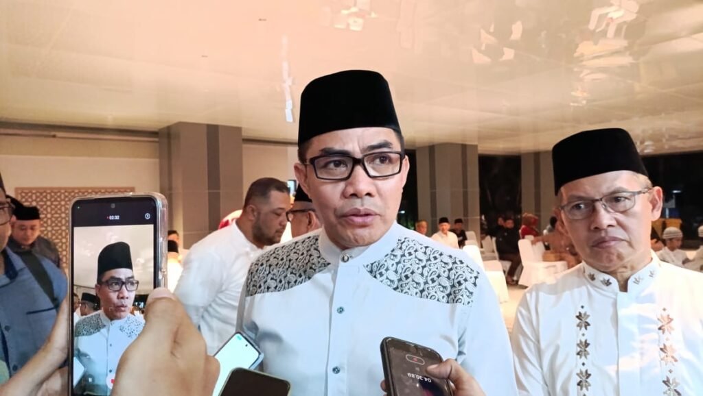 Disebut dalam Sidang MK, Andi Harun Bantah Dugaan Arahkan ASN Mendukung Capres 02 Nama Wali Kota Samarinda Kalimantan Timur (Kaltim) Andi Harun disebut dalam sidang lanjutan Perselisihan Hasil Pemilihan Umum (PHPU) di Mahkamah Konstitusi (MK) Republik Indonesia (RI), Jakarta, Kamis (4/4/2024).