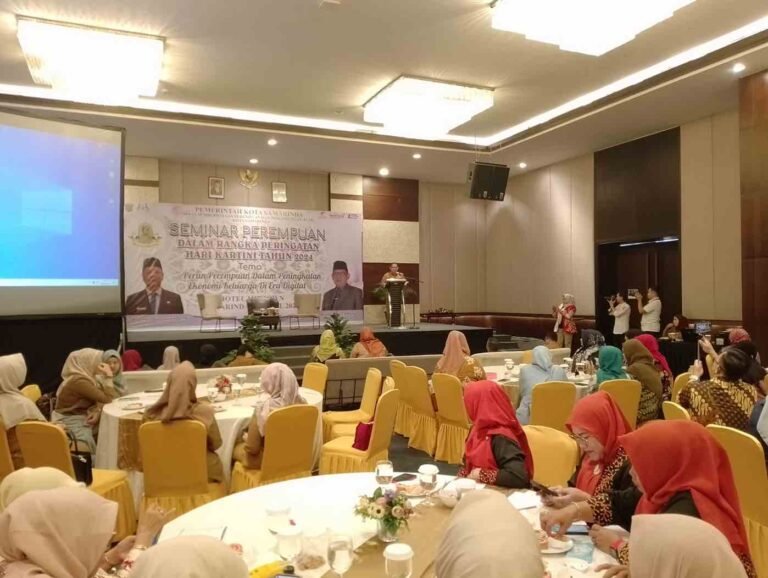 Dinas Pemberdayaan Perempuan dan Perlindungan Anak (DP2PA) Kota Samarinda Kalimantan Timur (Kaltim) memperingati Hari kartini dengan menggelar Seminar Perempuan di Hotel Midtown, Selasa (30/4/2024).