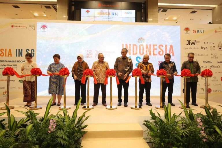 PT Bank Negara Indonesia (Persero) Tbk atau BNI, berkolaborasi dengan KBRI Singapura dan Bank Indonesia menyelenggarakan pameran "Indonesia in SG - New Horizon of Sustainable Indonesia" di Ngee Ann City/Takashimaya, Orchard, Singapura, pada 17-21 April 2024.