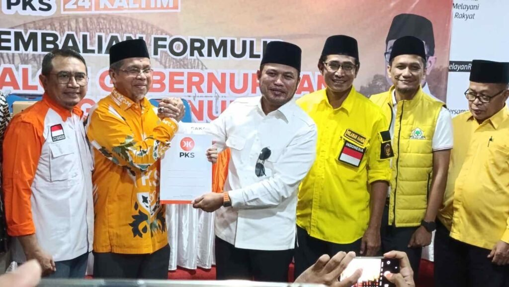 PKS Sebut Rudy Mas’ud Kandidat Muda Potensial untuk Pilgub Kaltim Rudy Mas'ud Bakal Calon Kepala Daerah (Bacakada) dari Partai Golkar, secara langsung mengembalikan formulir pendaftaran untuk pemilihan gubernur (Pilgub) Provinsi Kalimantan Timur ke Dewan Pimpinan Wilayah (DPW) PKS Kaltim Sabtu (18/5/2024).