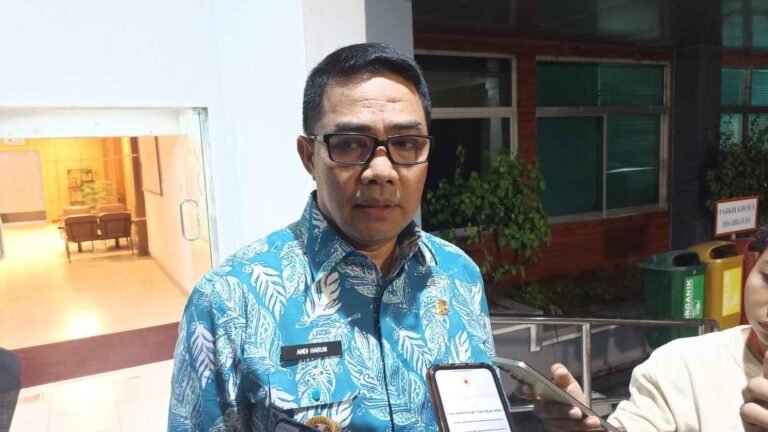Dalam mendukung transformasi menuju kota modern, Wali Kota Samarinda Kalimantan Timur (Kaltim) Andi Harun telah memberikan dukungan penuh terhadap gebrakan Dinas Perhubungan (Dishub) dalam mengimplementasikan sistem parkir berlangganan berbasis kartu dan e-money.