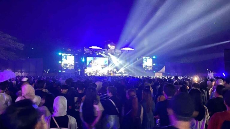 Konser Gema Music Entertainment bertajuk "Atmosfer Cinta" sukses digelar di Halaman Parkir Gelora Kadrie Oening, Sempaja Samarinda Kalimantan Timur (Kaltim), Sabtu (4/5/2024) malam.