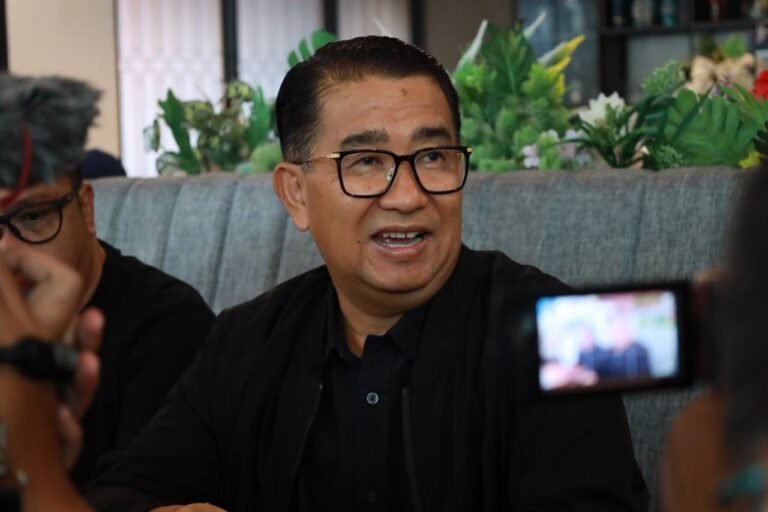 Penjabat (Pj) Gubernur Kalimantan Timur (Kaltim) Akmal Malik mengatakan selain kebutuhan pangan sehari-hari, Pemerintah Provinsi (Pemprov) Kaltim akan fokus memastikan listrik menyala di wilayah terdampak banjir di Mahakam Ulu (Mahulu).