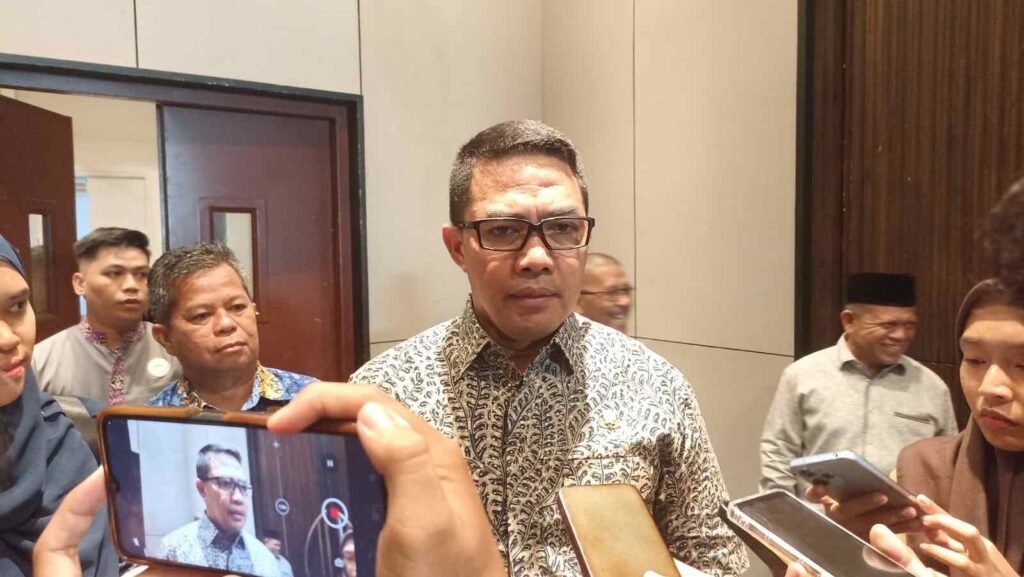 Wali Kota Samarinda Andi Harun mengungkapkan rencana untuk membahas kembali larangan penjualan bahan bakar minyak (BBM) eceran dan Pertamini dalam rapat minggu depan.