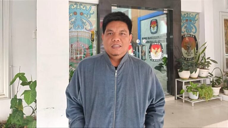 Hari pertama pembukaan pendaftaran bakal calon wali kota melalui jalur independen untuk Pemilihan Wali Kota (Pilwali) 2024 di Kota Samarinda, hanya tim Andi Harun yang mengambil langkah pertama dengan berkonsultasi terkait persyaratan yang dibutuhkan.