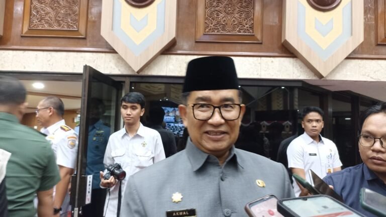 Pemerintah Provinsi Kalimantan Timur (Pemprov Kaltim) meraih opini Wajar Tanpa Pengecualian (WTP) ke-11 kalinya atas Laporan Keuangan Tahun Anggaran 2023 dari Badan Pemeriksa Keuangan (BPK) Republik Indonesia.