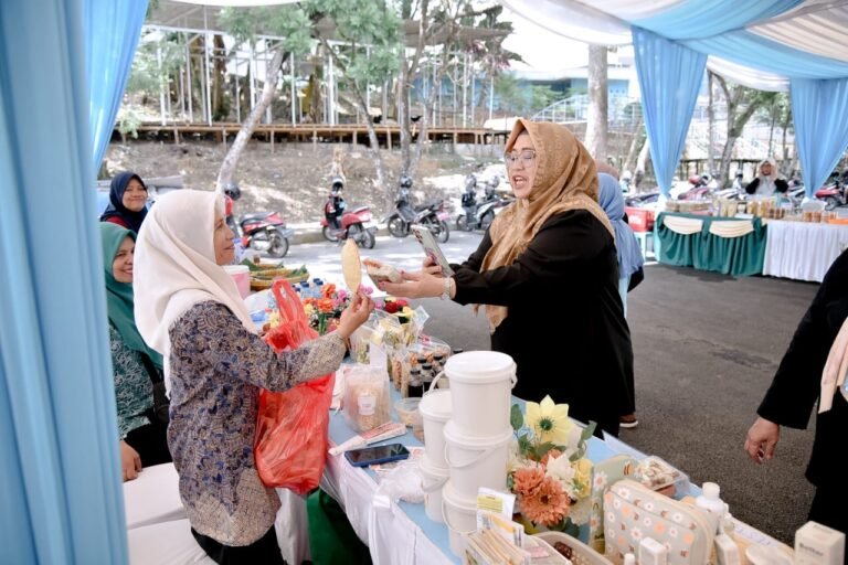 Harganas 2024, Ratusan Warga Samarinda Antusias Ikuti Pemeriksaan Kesehatan Gratis
Telah dibaca : 774 Kali.