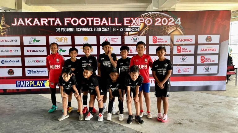 Dalam rangka menyiapkan pesepak bola muda berkualitas, Jakarta Raya League menggelar event Jakarta Football Expo 2024 di Jakarta International Stadium (JIS).