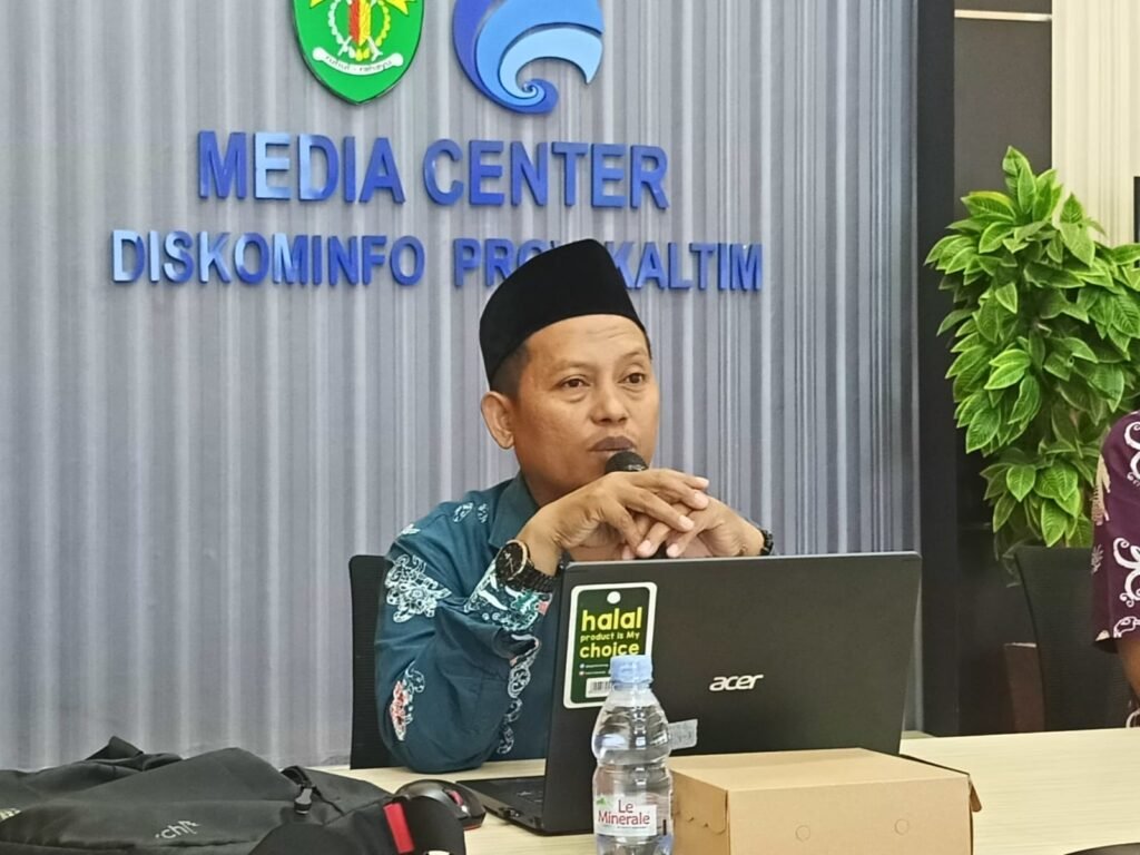 Syarat dan Ketentuan Memilih Hewan Kurban yang Layak dan Berkualitas Satgas Layanan Jaminan Produk Halal (JPH) Provinsi Kalimantan Timur (Kaltim) Achmad Kosim menekankan pentingnya memilih hewan kurban yang layak dan berkualitas.