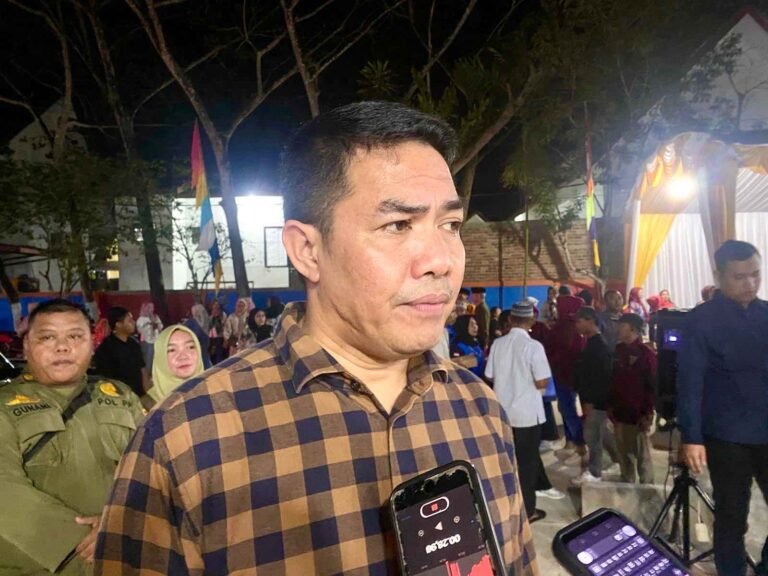 Wali Kota Samarinda Andi Harun yang juga kader Partai Gerindra menegaskan keputusan terkait pencalonannya dalam Pemilihan Kepala Daerah (Pilkada) Samarinda sepenuhnya berada di tangan Dewan Pimpinan Pusat (DPP) Partai Gerindra.