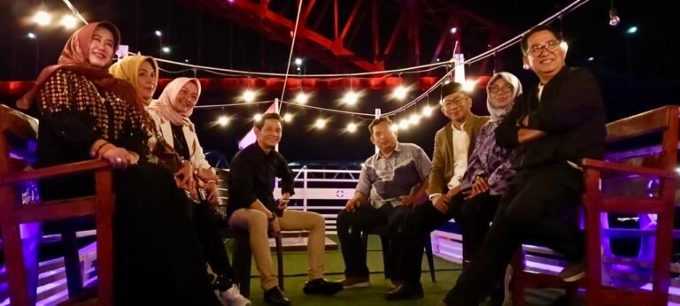 Penjabat (Pj) Gubernur Kalimantan Timur (Kaltim) Akmal Malik kembali mengatakan Sungai Mahakam memiliki potensi yang sangat luar biasa, terutama dalam hal pariwisata.