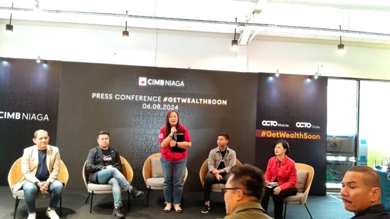 Gandeng Pegadaian, CIMB Niaga Luncurkan Fitur Baru Investasi dan Tabungan Emas
Telah dibaca : 890 Kali.
Digitalisasi perbankan dan lembaga jasa keuangan terus berkembang, diiringi dengan aplikasi mobile banking yang menawarkan produk menarik, dengan harga terjangkau untuk semua kalangan.