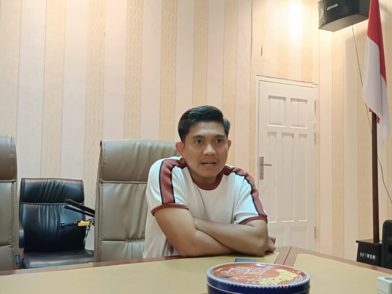 Ketua Sementara DPRD Bontang Kalimantan Timur (Kaltim) Andi Faizal Sofyan Hasdam, dilantik untuk kedua kalinya sebagai anggota DPRD Bontang.