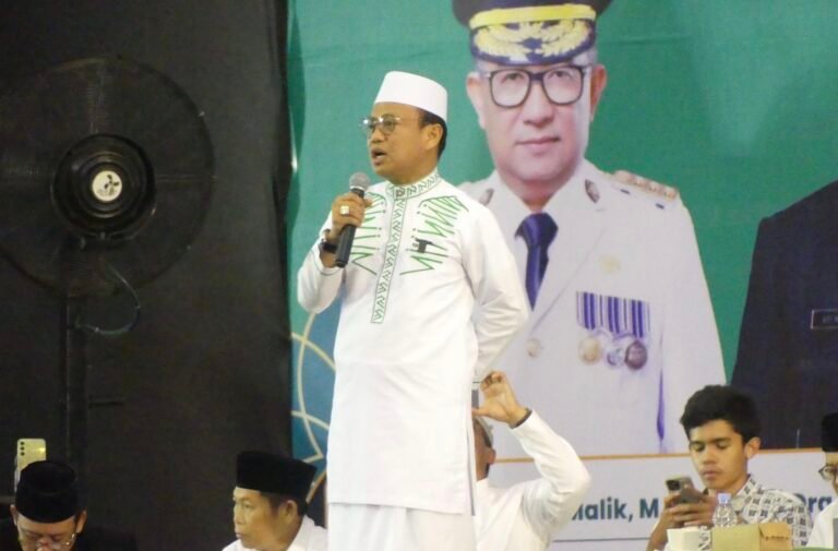 Pesan Khusus Ustaz Das’ad Untuk Masyarakat Kaltim, Jangan Terima Serangan Fajar
Telah dibaca : 829 Kali.