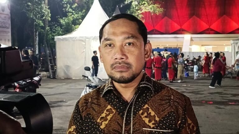 SDN 020 Terlantar Meski Anggaran Pendidikan Naik
Telah dibaca : 837 Kali.