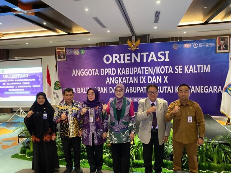 Sekda Sebut sebagai Wakil Rakyat Harus Paham Fungsi, Tugas dan Wewenang DPRD
Telah dibaca : 1.042 Kali.