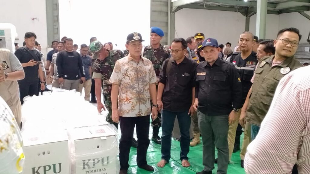 Forkopimda Samarinda Tinjau Kesiapan Logistik Pilkada 2024 di Gudang KPU