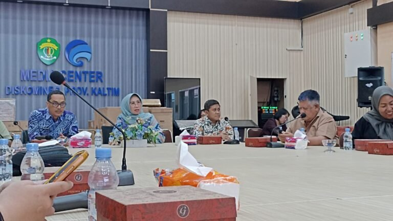 Pendapatan Daerah Kaltim 2024 Lampaui Target, PKB Jadi Andalan
Telah dibaca : 1.160 Kali.