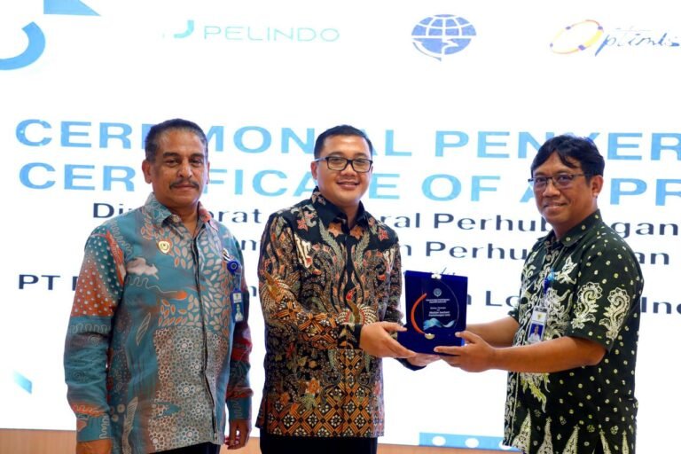 Kemenhub Serahkan Sertifikat Pengesahan Kepada PT PMLI
Telah dibaca : 834 Kali.