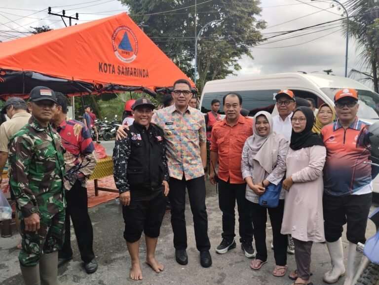 5 Ribu Porsi Makanan Dikirim ke Dapur Umum Korban Banjir
Telah dibaca : 920 Kali.