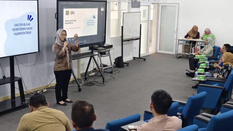 Perkenalkan KI, Kemenkum Kaltim Sosialisasi di UMKT
Telah dibaca : 934 Kali.