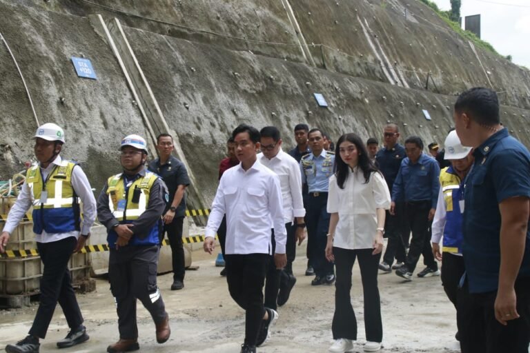 Terowongan Jadi Titik Akhir Kunker, Akmal Malik Puji Gibran
Telah dibaca : 1.734 Kali.