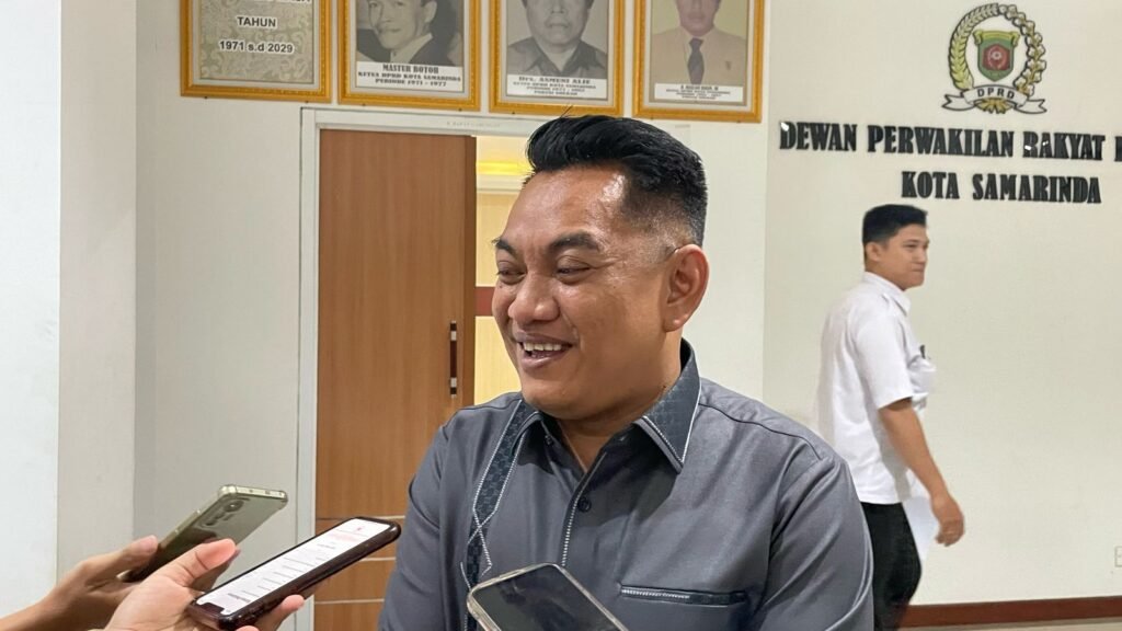 Komisi I Akan Godok Perda Penertiban Papan Reklame