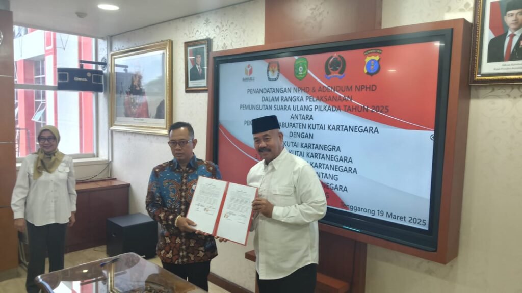 Pemkab Kukar Teken Addendum NPHD untuk PSU Pilkada 2025